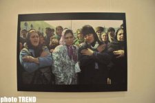 В Баку представлены уникальные работы французского фотографа, посвященные Ходжалинской трагедии (фото)