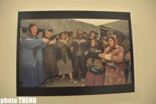 В Баку представлены уникальные работы французского фотографа, посвященные Ходжалинской трагедии (фото)