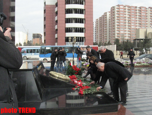 "20 лет без Ходжалы" в детских рисунках (фотосессия)