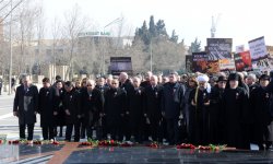 Rally on 20th anniversary of Khojaly genocide goes on in Istanbul (UPDATE) (PHOTO)