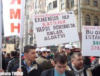 В Стамбуле продолжается митинг, посвященный 20-летию Ходжалинского геноцида (ФОТО)