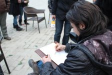 Дружеские шаржи для прекрасных дам – акция в Ичери Шехер (фотосессия)