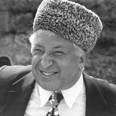 В Баку состоялся литературно-музыкальный вечер, посвященный Расулу Гамзатову