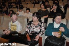 В Баку представлено яркое шоу "Ледовое ревю" (фотосессия)
