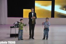 В Баку представлено яркое шоу "Ледовое ревю" (фотосессия)