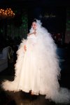 Гюнай Мусаева вышла на турецкий подиум в специальном свадебном платье (фотосессия)