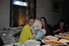 Юзеры подарили Розе Зяргярли на день рождения фильм (фотосессия)