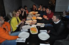 Юзеры подарили Розе Зяргярли на день рождения фильм (фотосессия)