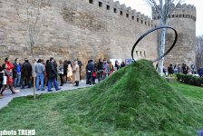 Организация YARAT! представила в Баку проект Фаига Ахмеда "Внешний город" (фотосессия)