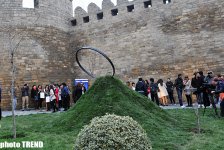 Организация YARAT! представила в Баку проект Фаига Ахмеда "Внешний город" (фотосессия)