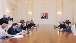 Президенту Азербайджана вручен орден МПА СНГ "Содружество" (ФОТО)