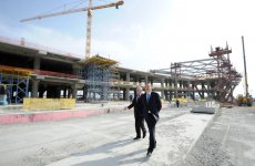 Президент Азербайджана принял участие в церемонии сдачи в эксплуатацию новой взлетно-посадочной полосы в аэропорту Гейдар Алиев (ФОТО)