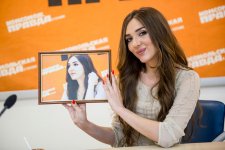 Сабина Бабаева рассказала в Киеве о планах после "Евровидения 2012" (видео-фотосессия)