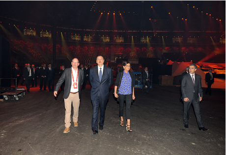 Президент Азербайджана и его супруга приняли участие в открытии "Baku Crystal Hall", где состоится конкурс "Евровидение-2012" (ФОТО)