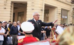 Детский духовой оркестр удивил жителей Баку - акция фан-клуба "Евровидения" (фотосессия)