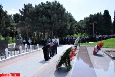 Azerbaijan's public marks 89th birthday of Nationwide Leader Heydar Aliyev (PHOTO)