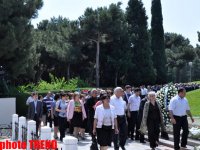 Azerbaijan's public marks 89th birthday of Nationwide Leader Heydar Aliyev (PHOTO)