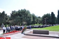 Azerbaijan's public marks 89th birthday of Nationwide Leader Heydar Aliyev (PHOTO)