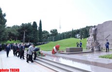 Azerbaijan's public marks 89th birthday of Nationwide Leader Heydar Aliyev (PHOTO)