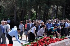 Azerbaijan's public marks 89th birthday of Nationwide Leader Heydar Aliyev (PHOTO)