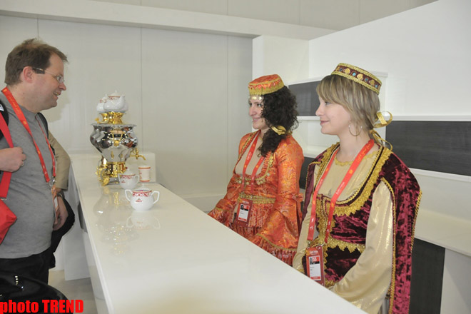 Первые кадры из пресс-центра "Baku Crystal Hall", где журналисты готовятся к конкурсу (фотосессия)