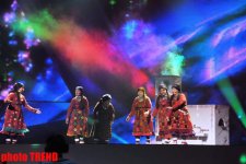 "Бурановские бабушки" провели репетицию в Баку перед "Евровидением-2012" (ФОТО)