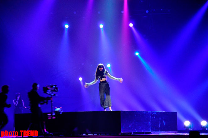 Фаворит "Евровидения 2012" на сцене "Baku Crystal Hall" (фотосессия)