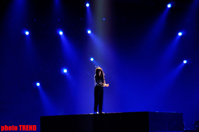 Фаворит "Евровидения 2012" на сцене "Baku Crystal Hall" (фотосессия)