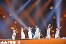 Самая юная участница "Евровидения" Ева на сцене "Baku Crystal Hall" (фотосессия)