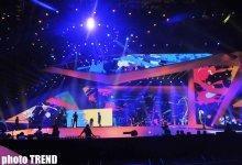 Красочное шоу Гайтаны и виртуальные танцоры на сцене "Baku Crystal Hall" (фотосессия)