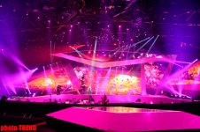 Участник "Евровидения 2012" перед юбилеем  провел  репетицию в "Baku Crystal Hall" (фотосессия)