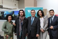 Азербайджан впервые представлен на Международном фото-биеннале GRİD- 2012  (ФОТО)