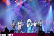 Турчанка из Голландии на сцене "Baku Crystal Hall" (фотосессия)