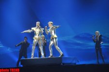 Участники "Евровидения 2012" в сценическом наряде провели открытую репетицию – первый полуфинал (фотосессия)