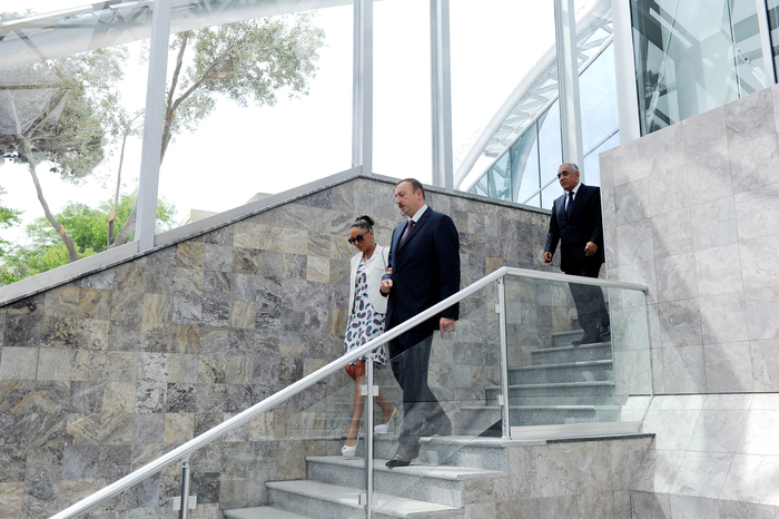 Azerbaijani President opens Baku Funicular and pedestrian underpass (PHOTO)