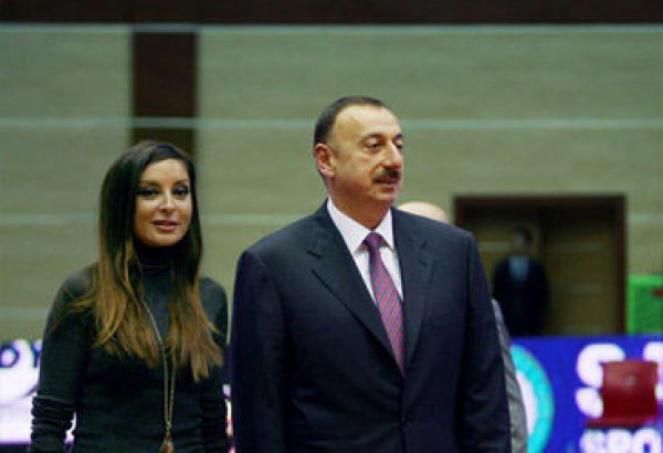 Dinner reception hosted in honor of Malaysian PM and his spouse in Baku