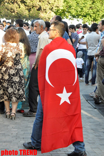 Thousands of people in Baku to watch Eurovision 2012 grand final at National Seaside Park (PHOTO)