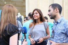 Организация YARAT! представила проект Орхана Гусейнова "Витрина" (ФОТО)