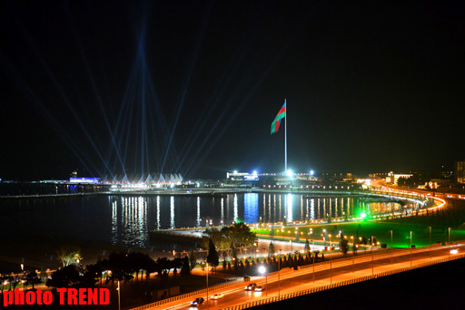 Ночной Баку отмечает финал «Евровидения-2012» (ФОТО)