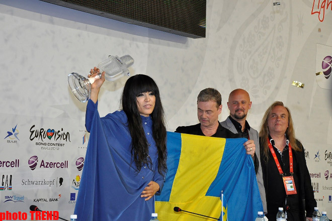 Первые фото победительницы "Евровидения- 2012" Лорин (фотосессия)