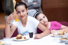 Самед Самедов создал атмосферу праздника в акции Childlove (фото)