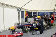 Самый быстрый в мире болид в Баку - грандиозное шоу Red Bull Racing (фото)
