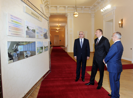 Президент Азербайджана принял участие в конференции по итогам первого года Госпрограммы развития Баку и его поселков (версия 2) (ФОТО)