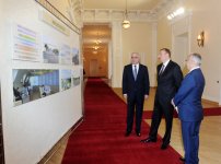 Президент Азербайджана принял участие в конференции по итогам первого года Госпрограммы развития Баку и его поселков (версия 2) (ФОТО)