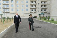 Президент Азербайджана принял участие в открытии нового жилого комплекса минобороны в Баку (ФОТО)