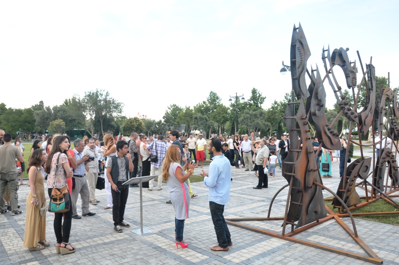 YARAT! Organization presents Huseyn Haqverdiyev's project "Through time" in Baku (PHOTO)