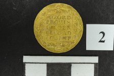 В Азербайджане обнаружен уникальный клад из золотых монет XVIII века (фотосессия)