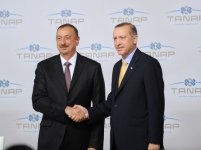 Президент Ильхам Алиев: Проект TANAP - исключительно турецкий и азербайджанский, что подтверждают и подписанные документы (версия 2) (ФОТО)