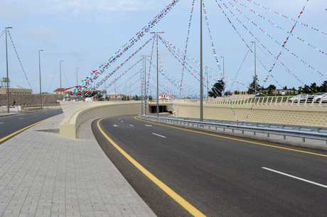 President Ilham Aliyev gets acquainted with works of reconstruction of Bilgah-Sumgayit motor highway (PHOTO)