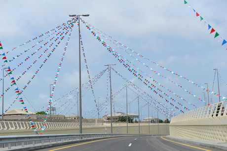 President Ilham Aliyev gets acquainted with works of reconstruction of Bilgah-Sumgayit motor highway (PHOTO)